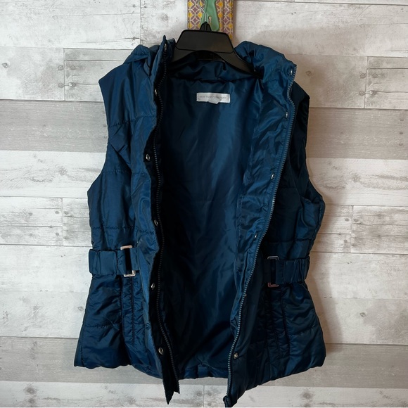 New York & Company Jackets & Blazers - New York and Company navy puffer vest jacket